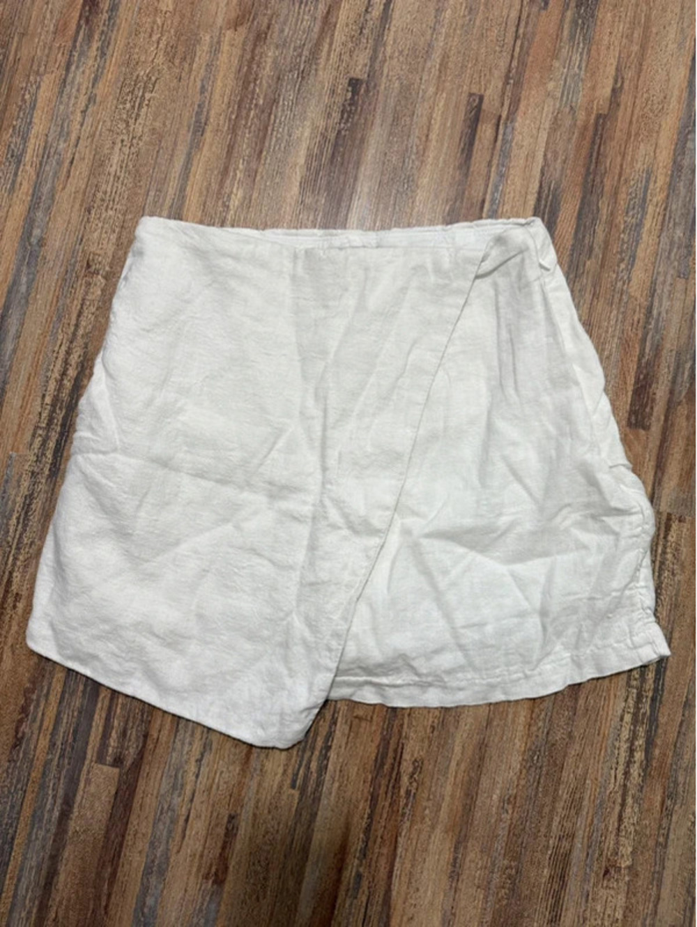 Abercrombie & Fitch linen and rayon blend skort size small